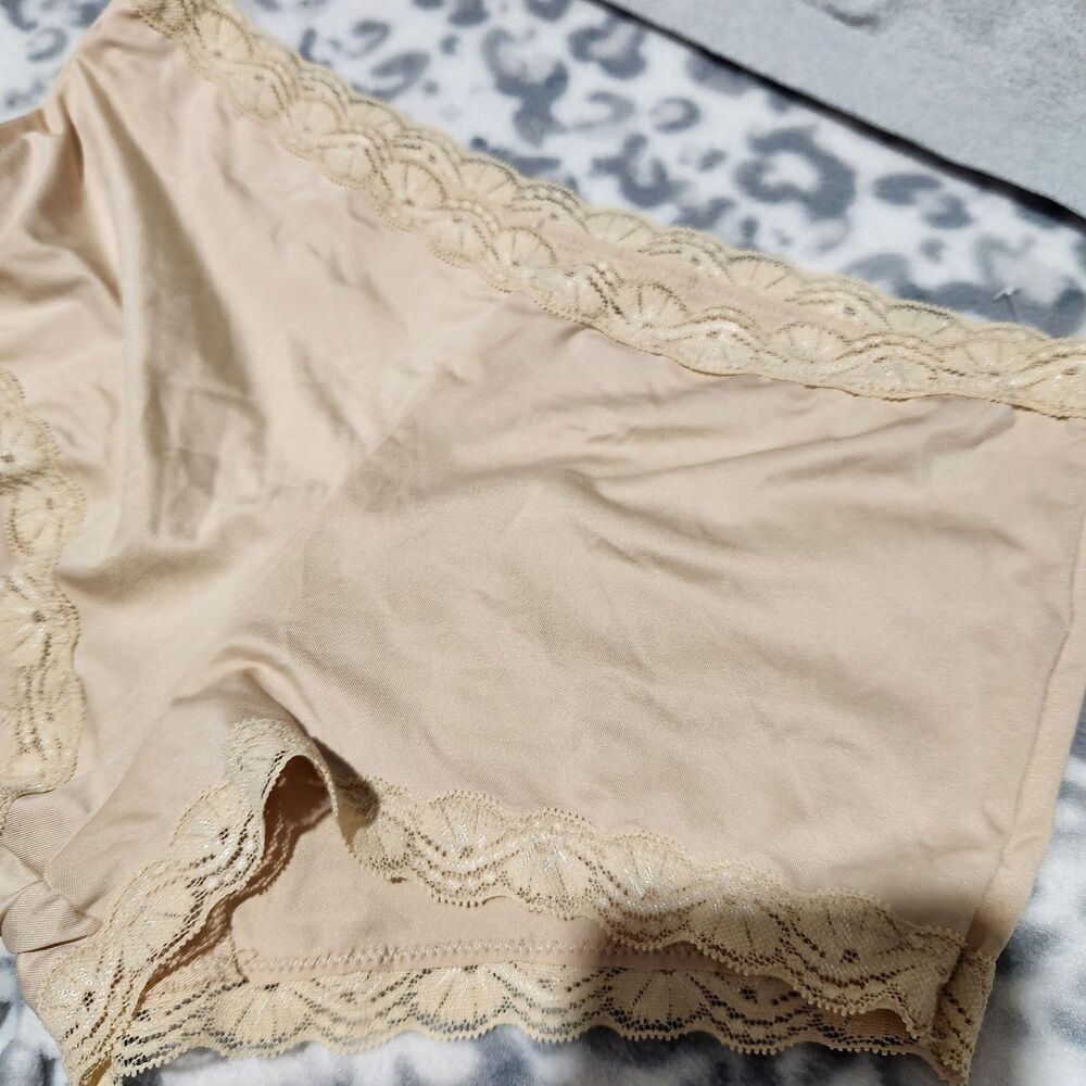 Maidenform Pantie Size Large Beige And SO Bra Gray 2pcs!!   New - Picture 2 of 14